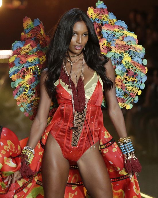 Wow! 20 pokaz Victoria's Secret był NIESAMOWITY! (FOTO)