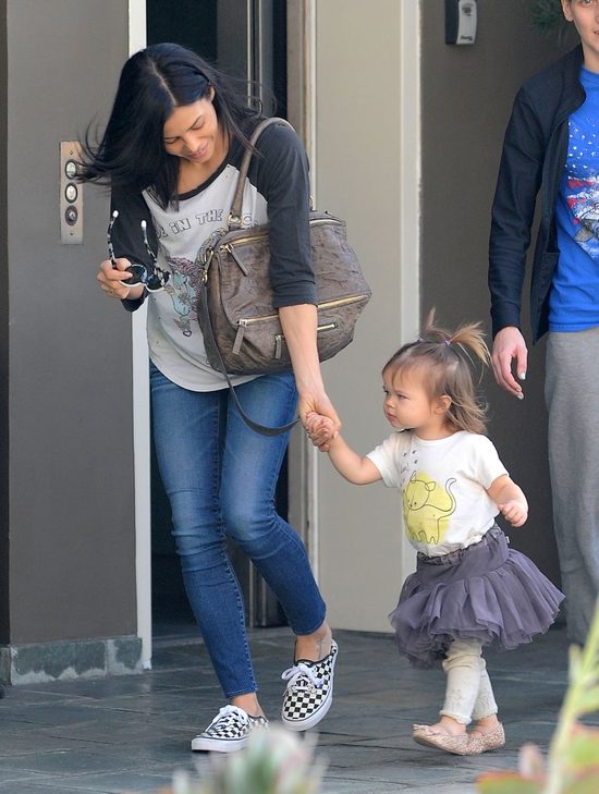 Everly Tatum idzie w ślady mamy (FOTO) Everly Tatum idzie w ślady mamy (FOTO)