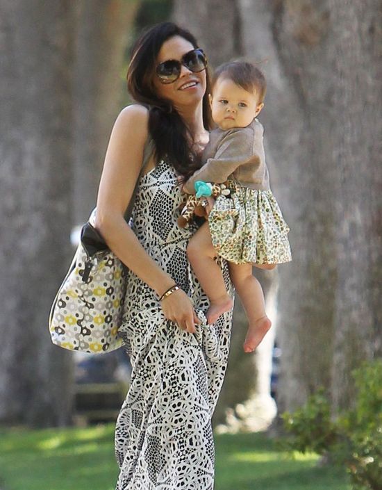 Tato tej małej to najprzystojniejszy facet na świecie (FOTO) Tato tej małej to najprzystojniejszy facet na świecie (FOTO)