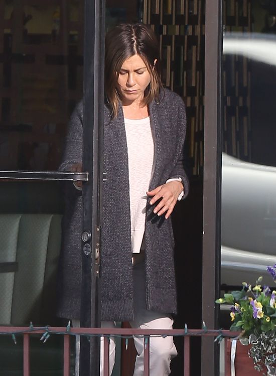 Jennifer Aniston ma na twarzy wielką szramę! (FOTO)