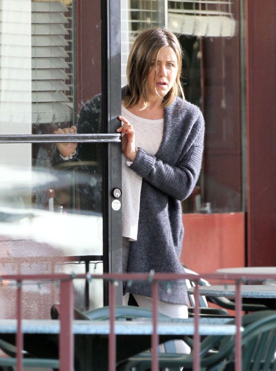 Jennifer Aniston ma na twarzy wielką szramę! (FOTO)