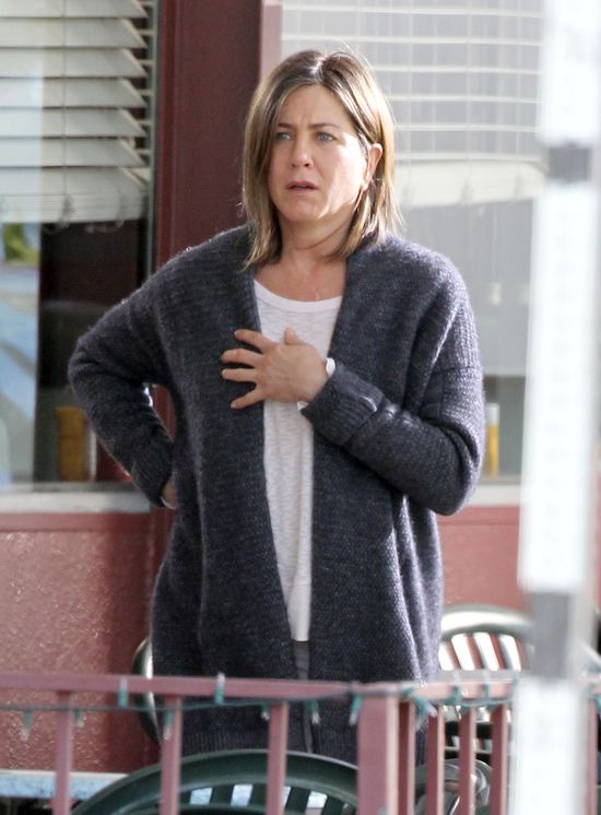 Jennifer Aniston ma na twarzy wielką szramę! (FOTO)