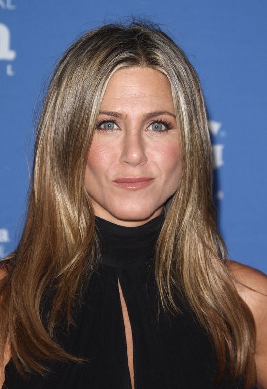Jennifer Aniston i Justin adoptują półroczną dziewczynkę? Jennifer Aniston i Justin adoptują półroczną dziewczynkę?