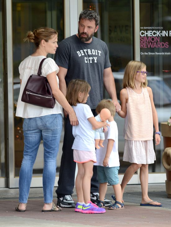 Rodzina Afflecków zachowuje pozory? (FOTO)