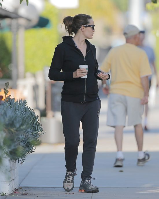 Jennifer Garner machnęła ręką na swój wygląd? (FOTO)