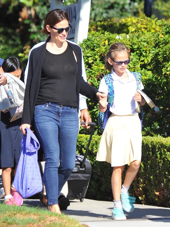 Nie uwierzycie, czego Jennifer Garner zabrania córkom