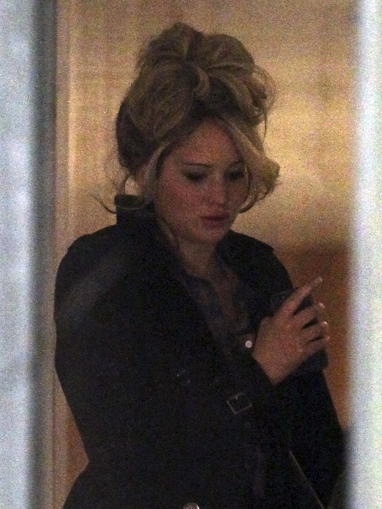 Jennifer Lawrence wygląda jak seksbomba z lat 70. (FOTO) Jennifer Lawrence wygląda jak seksbomba z lat 70. (FOTO)