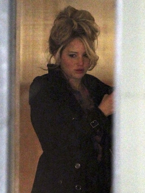 Jennifer Lawrence wygląda jak seksbomba z lat 70. (FOTO) Jennifer Lawrence wygląda jak seksbomba z lat 70. (FOTO)