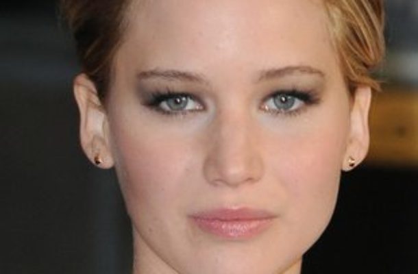 Jennifer Lawrence powróciła na czerwone dywany (FOTO)