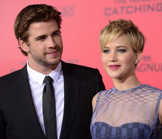 Gwiazy na premierze Igrzysk Śmierci 2 (FOTO) Gwiazy na premierze Igrzysk Śmierci 2 (FOTO)