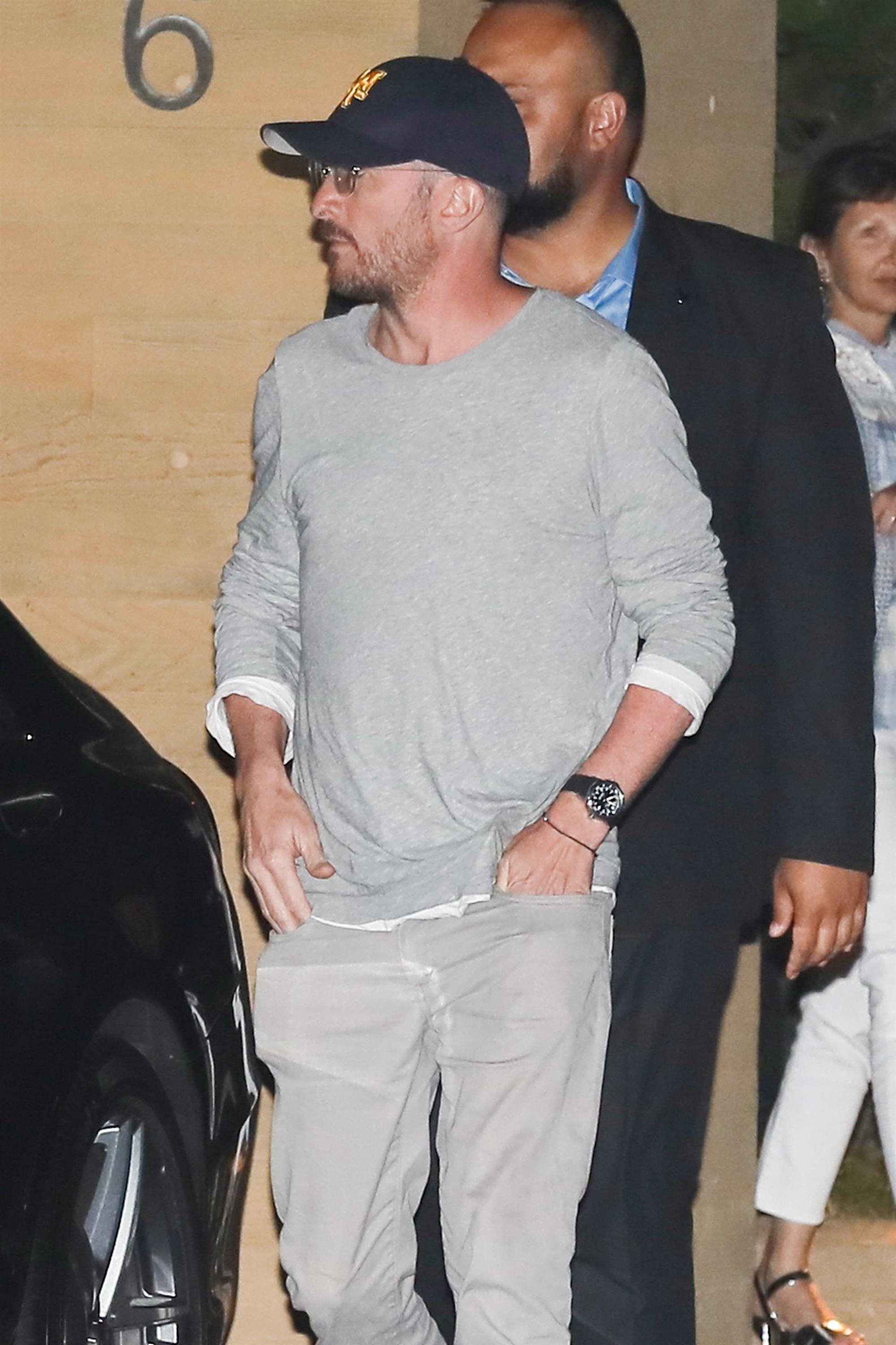 Tak bardzo wstydzi się randek ze swoim chłopakiem? (ZDJĘCIA) Tak bardzo wstydzi się randek ze swoim chłopakiem? (ZDJĘCIA)