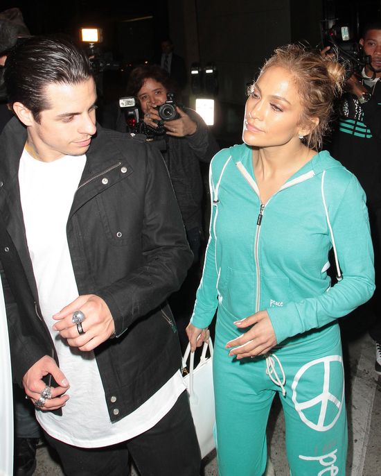Jennifer Lopez na randkę wybrała się w dresie (FOTO)