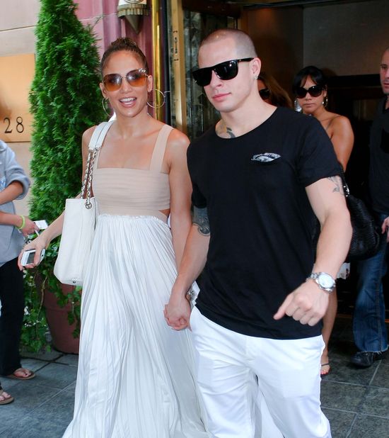 Jennifer Lopez tuli Caspera Smarta (FOTO) Jennifer Lopez tuli Caspera Smarta (FOTO)