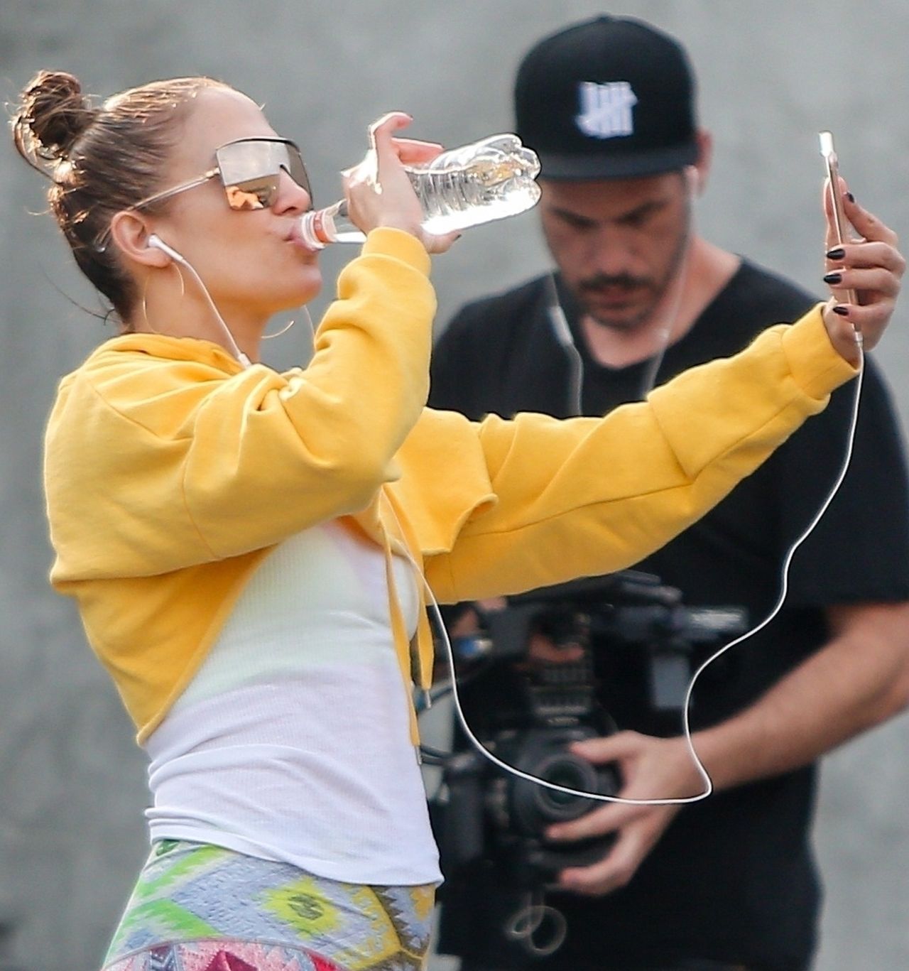 Jennifer Lopez w legginsach pokazuje, gdzie ma kanony piękna (ZDJĘCIA) Jennifer Lopez w legginsach pokazuje, gdzie ma kanony piękna (ZDJĘCIA)