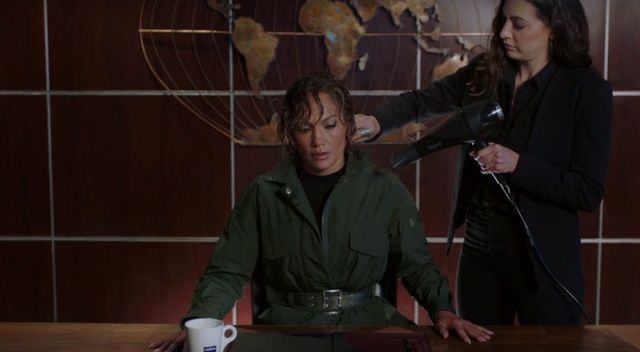 Milion wcieleń i reklam w nowym klipie Jennifer Lopez