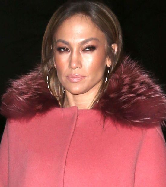 Jennifer Lopez zoperowała się tak, że wygląda teraz jak Melania Trump?