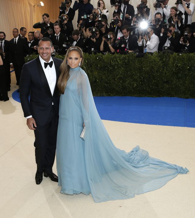 Szukajcie na palcu Jennifer Lopez pierścionka zaręczynowego!