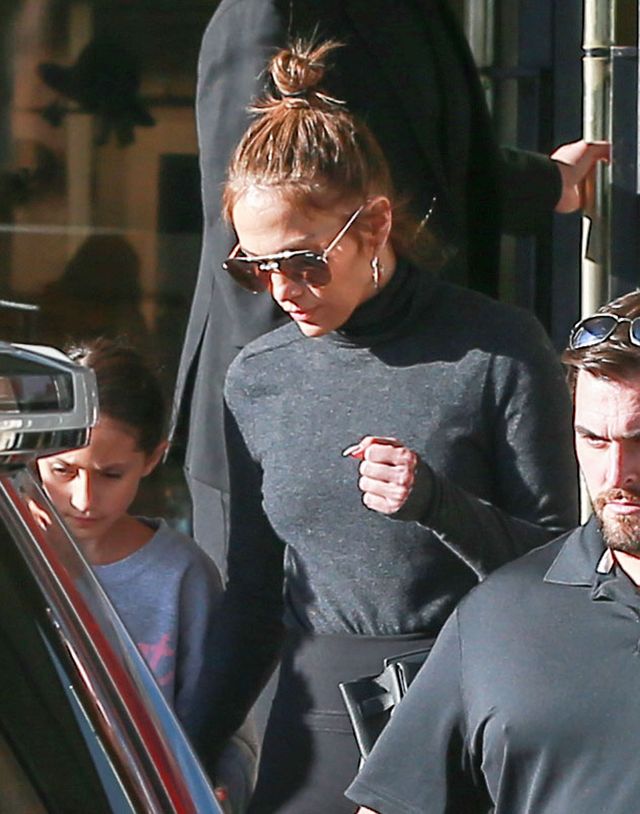 Jennifer Lopez z Emmą i Maxem na zakupach (ZDJĘCIA)