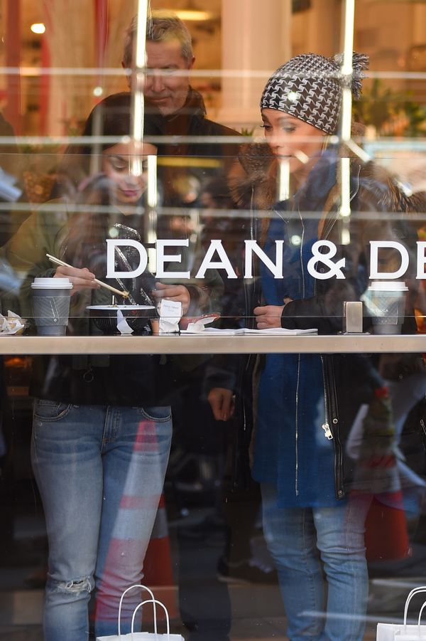 Nie możemy mieć jej głosu ani pupy, to przynajmniej chcemy TAKĄ CZAPKĘ (ZDJĘCIA)