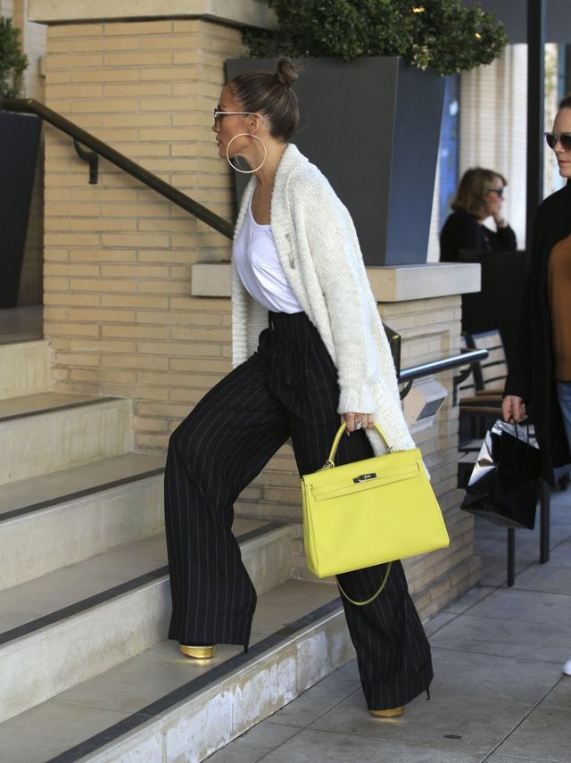 Pozornie zwyczajna stylizacja, ale Jennifer Lopez ZAWSZE zadba o ten szczegół Pozornie zwyczajna stylizacja, ale Jennifer Lopez ZAWSZE zadba o ten szczegół