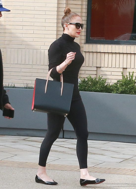 Poznajecie jedną z najgorętszych gwiazd Hollywood? (FOTO)