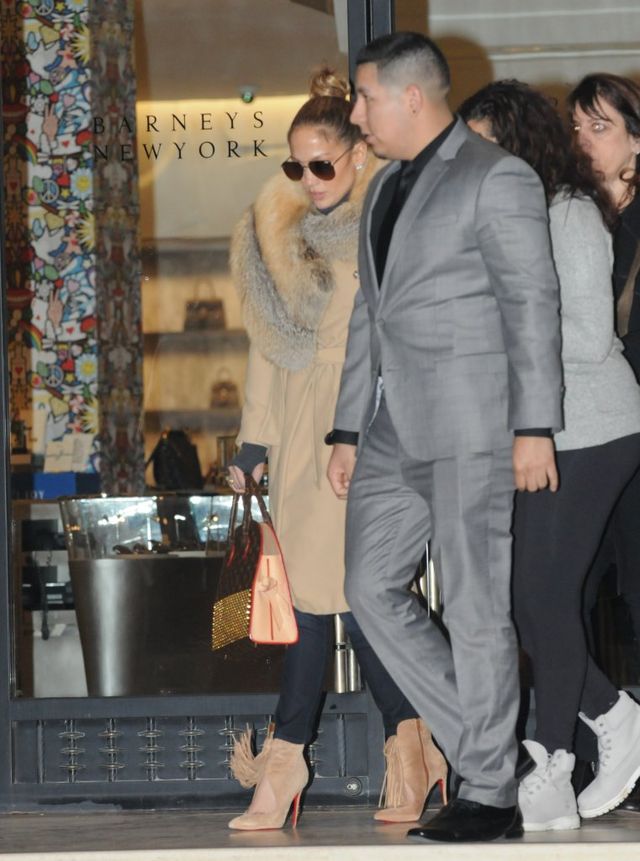 Kiedy Ty stoisz w kolejce po śledzie... (FOTO) Kiedy Ty stoisz w kolejce po śledzie... (FOTO)