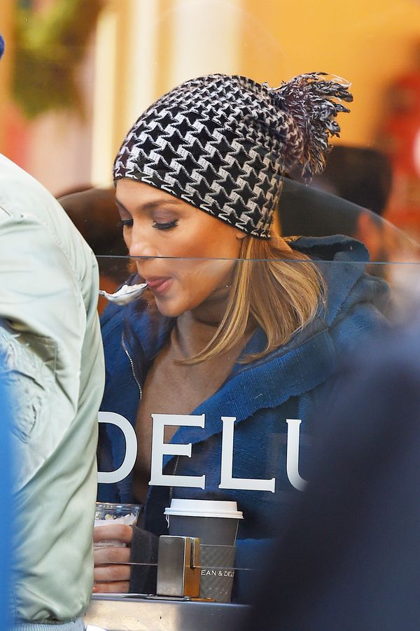 Nie możemy mieć jej głosu ani pupy, to przynajmniej chcemy TAKĄ CZAPKĘ (ZDJĘCIA)