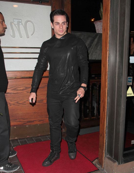 Jennifer Lopez nie powinna się tak ubierać? (FOTO)