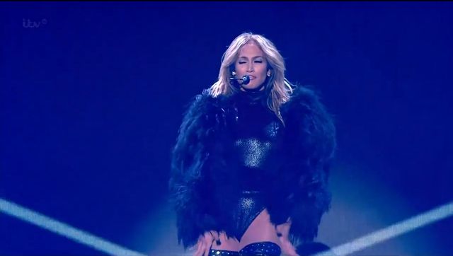 Jennifer Lopez pokazała krocze w Mam Talent (WIDEO) Jennifer Lopez pokazała krocze w Mam Talent (WIDEO)