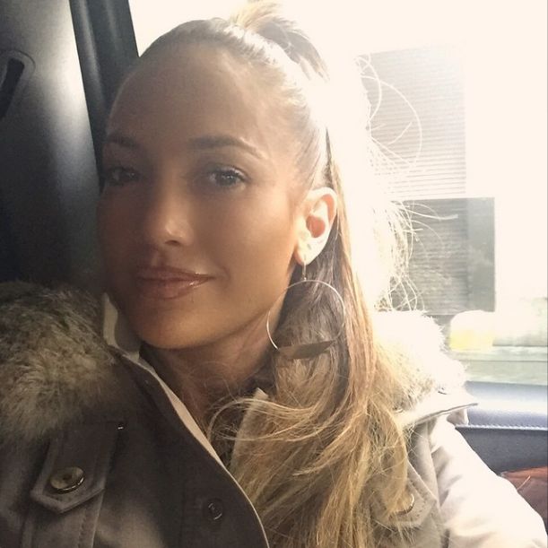 Tak Jennifer Lopez relaksuje się z dziećmi (FOTO) Tak Jennifer Lopez relaksuje się z dziećmi (FOTO)