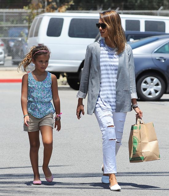 6-letnia Honor chodzi z mamą do pracy! (FOTO)