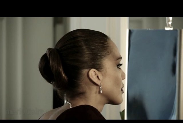 Jessica Alba wyprasowana w Photoshopie (FOTO)