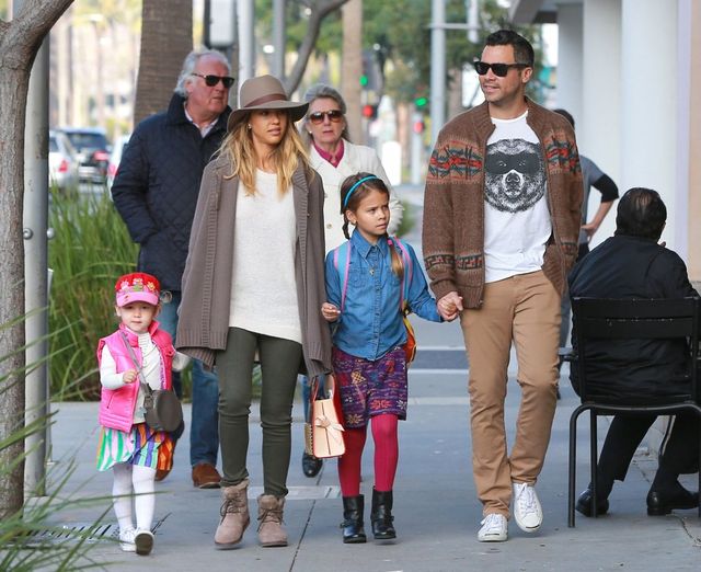 Rodzinka Jessiki Alby jest bardzo modna (FOTO)