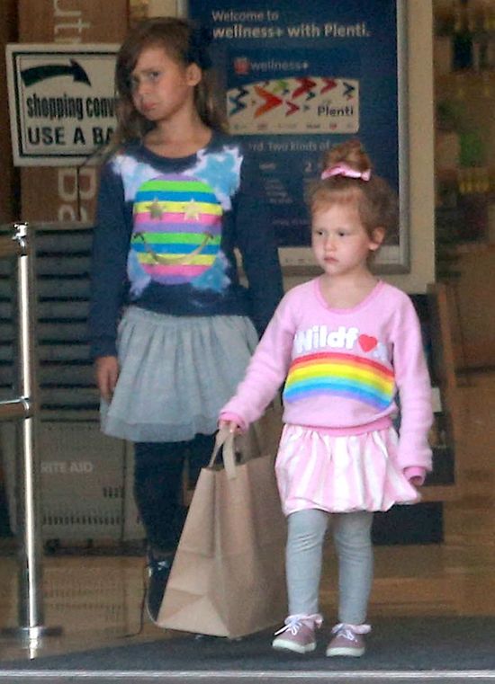 Córeczki Jessiki Alby to małe fashionistki (FOTO)