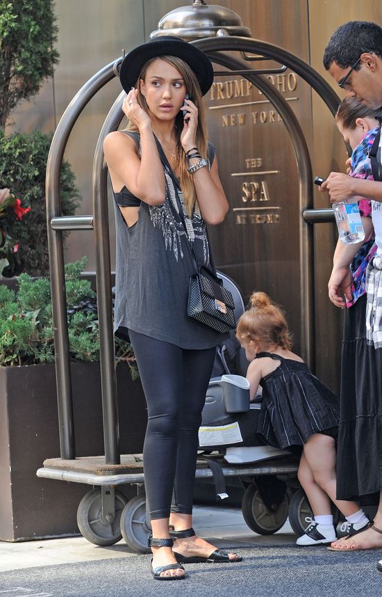 Tego dnia mama miała dla niej mniej czasu (FOTO)