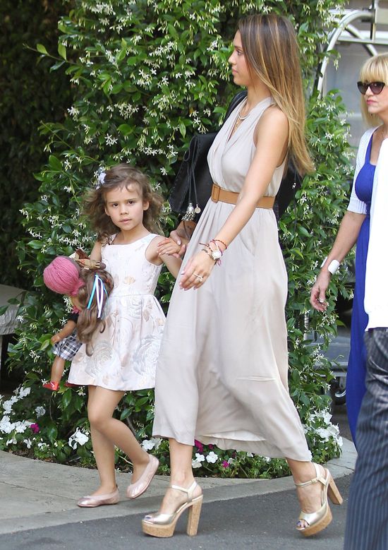 Jessica Alba i rodzinka w komplecie  