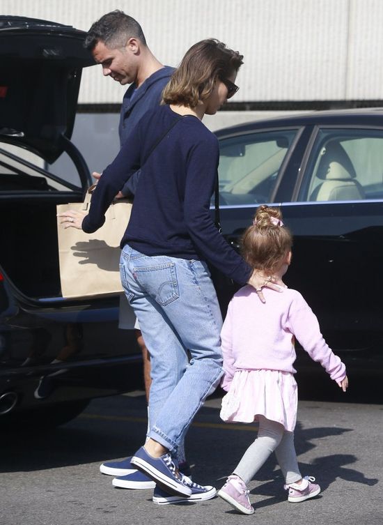 Córeczki Jessiki Alby to małe fashionistki (FOTO)