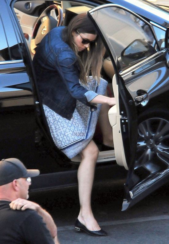 Jessica Biel z nudów wraca na mały ekran (FOTO)