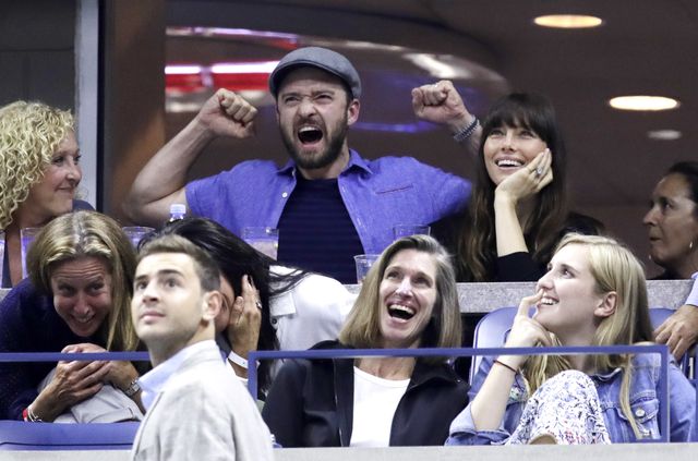  Co się dzieje, gdy Justin Timberlake przychodzi w nocy do domy z kolegami?