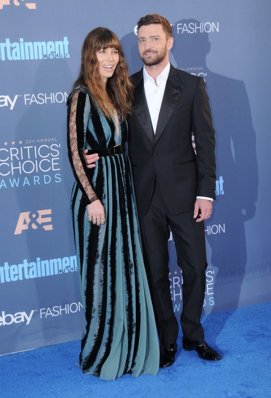 Plotki o roztaniu albo drugiej ciąży? Te zdjęcia rozwiewają wątpliwości Plotki o roztaniu albo drugiej ciąży? Te zdjęcia rozwiewają wątpliwości