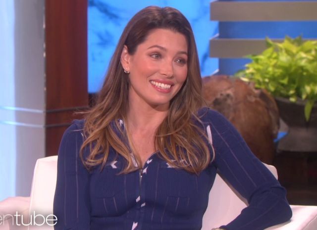 Ellen DeGeneres zapytała Jesskę Biel o ciążę