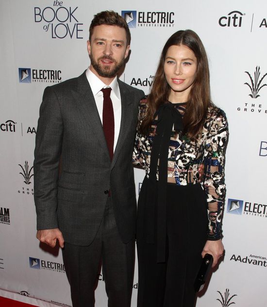 Nikt nie może wyglądać olśniewająco na ściance 2 razy w tygodniu...