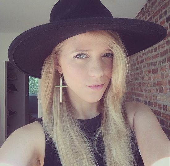 Jessica Mercedes po pijaku robi dziwne rzeczy