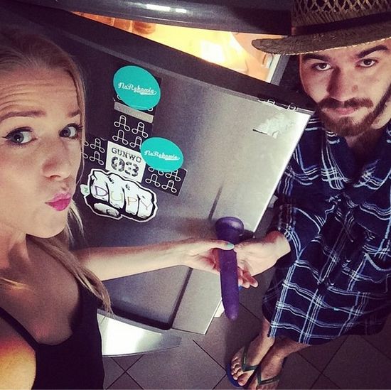 Jessica Mercedes po pijaku robi dziwne rzeczy