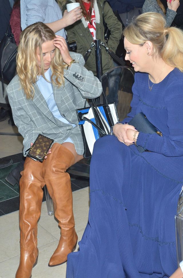 Jessica Mercedes w sukni ślubnej swojej mamy - odważna! (ZDJĘCIE) Jessica Mercedes w sukni ślubnej swojej mamy - odważna! (ZDJĘCIE)