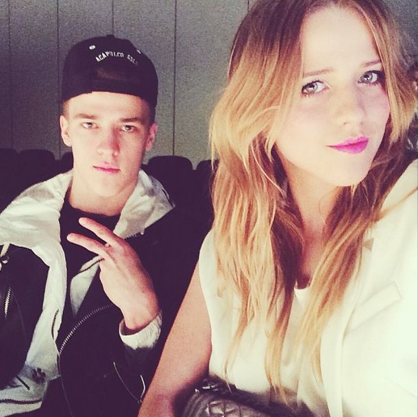 Jessica Mercedes zaczyna promować brata? (FOTO) Jessica Mercedes zaczyna promować brata? (FOTO)