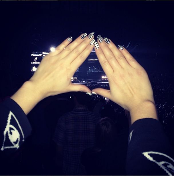 Jessica Mercedes: Chuck Bass zaprosił mnie do Hotelu Empire!