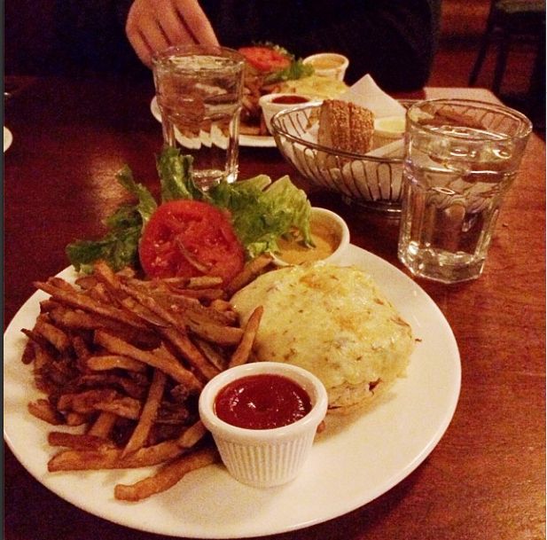 Ona też przekonuje, że nie jest na diecie? (FOTO)