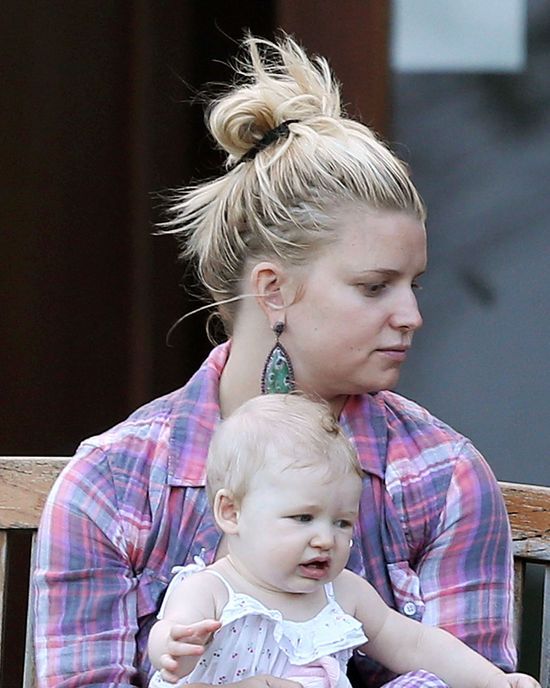 Katastrofa! Co się stało z Jessicą Simpson?! (FOTO) Katastrofa! Co się stało z Jessicą Simpson?! (FOTO)