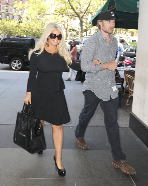 Jessica Simpson pokazała odchudzoną figurę (FOTO)